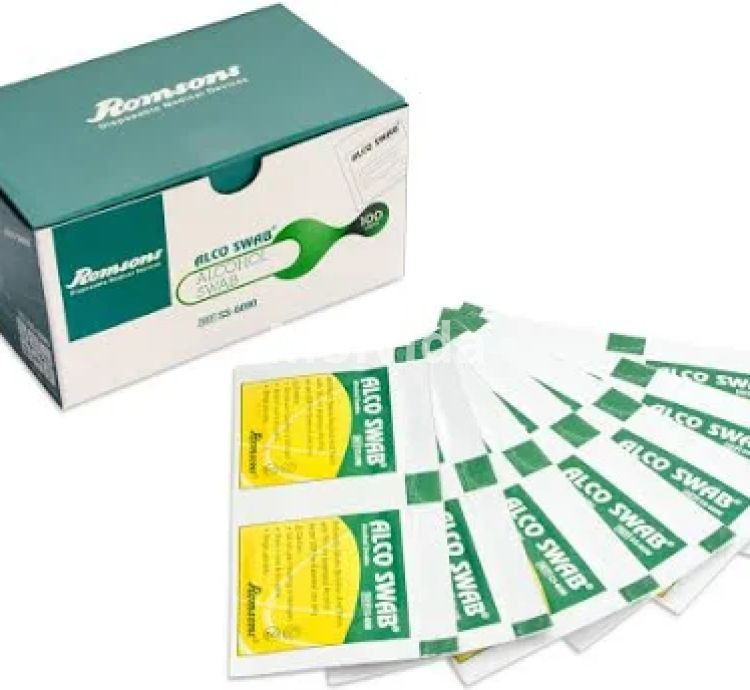 Romsons Alco Swab Alcohol Gauze 100 Pack Pre-Injection Antiseptic Wipes